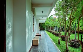 Central Blanche Residence